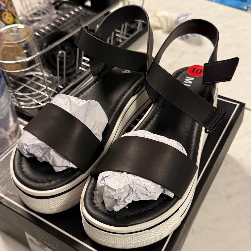 Black Platform Sandals
